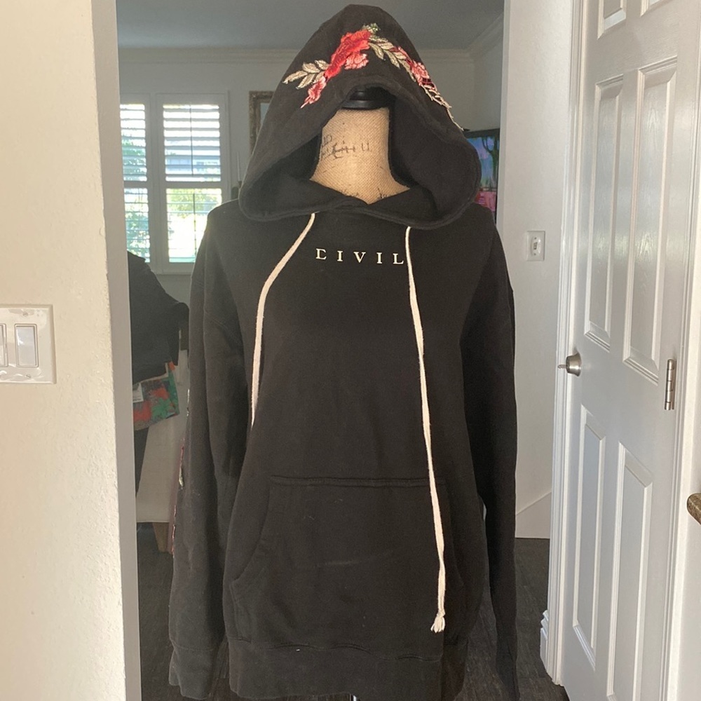 Vintage Civil Regime Embroidered Roses Hoodie SZ. Large